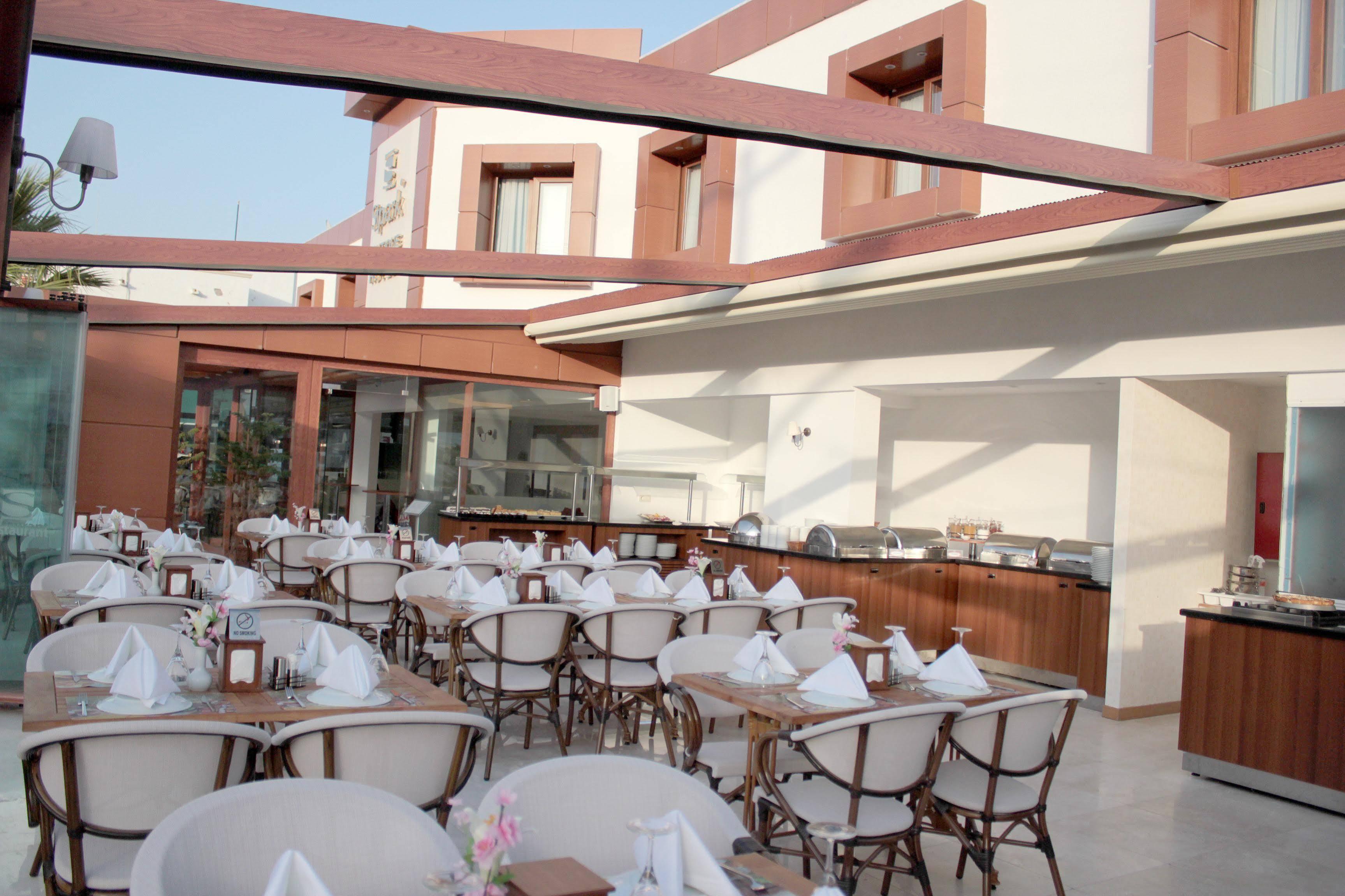 Majeste Hotel Bodrum グムベット エクステリア 写真